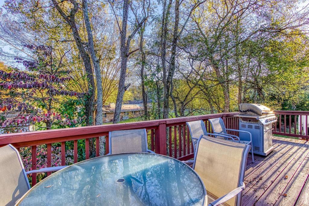 Rock Of Ages, Hot Tub, Game Room, Wifi, 1089 Free Tickets Each Paid Day, Dollywood And More Pigeon Forge Extérieur photo
