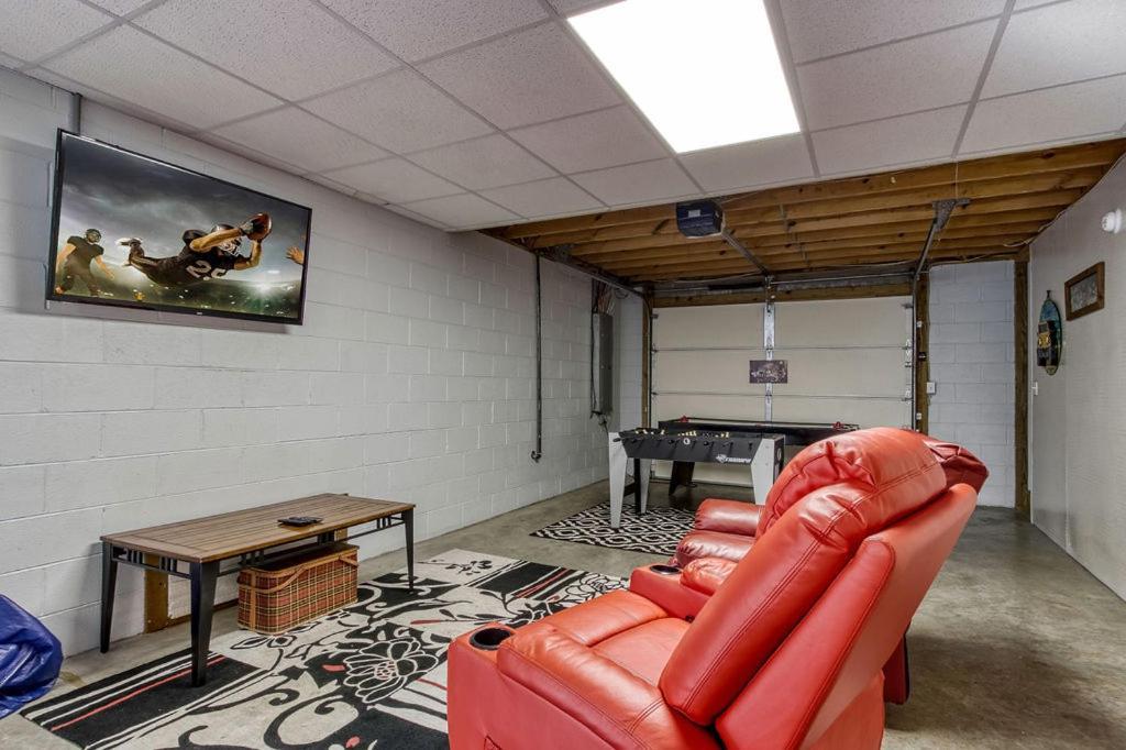 Rock Of Ages, Hot Tub, Game Room, Wifi, 1089 Free Tickets Each Paid Day, Dollywood And More Pigeon Forge Chambre photo