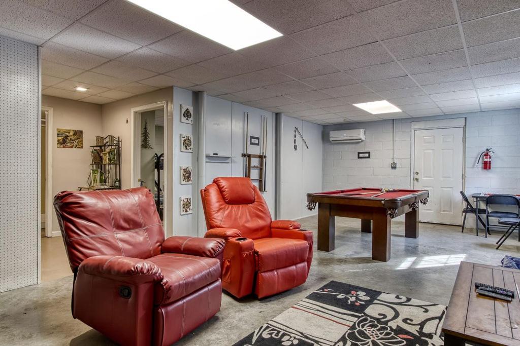 Rock Of Ages, Hot Tub, Game Room, Wifi, 1089 Free Tickets Each Paid Day, Dollywood And More Pigeon Forge Chambre photo